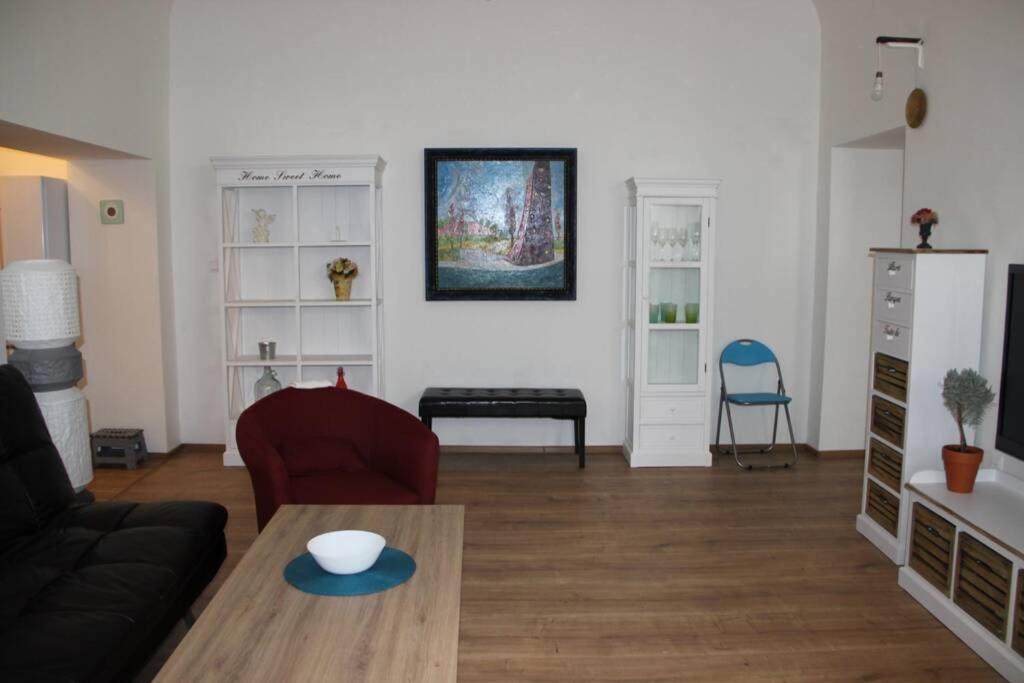 Apartment"Na Hlavnej" コシツェ エクステリア 写真