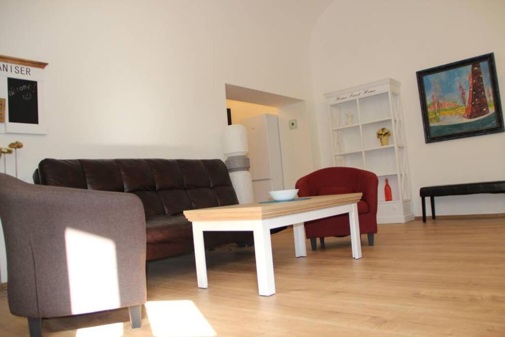 Apartment"Na Hlavnej" コシツェ エクステリア 写真